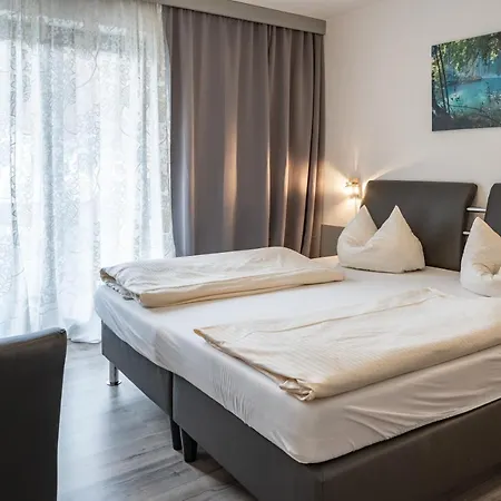 Hotel Garni Jaegerhof *
